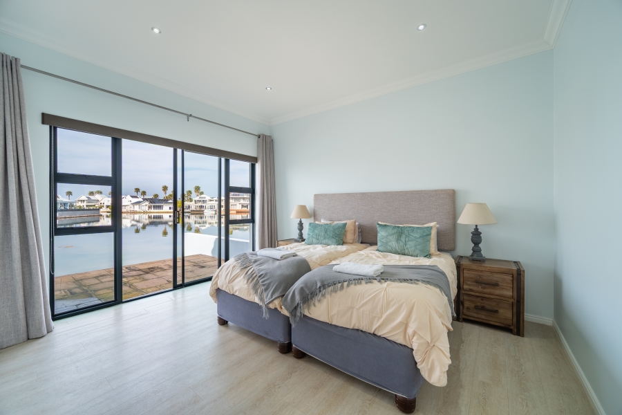 5 Bedroom Property for Sale in Marina Martinique Eastern Cape